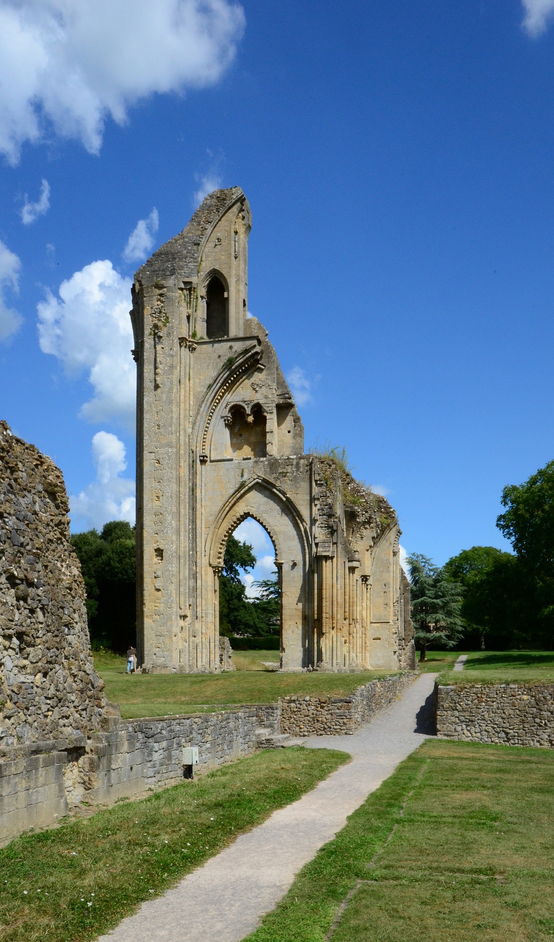 glastonbury-cathedral.jpg